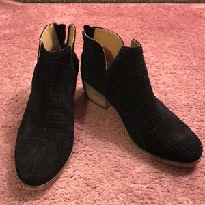 Unisa Black Suede Booties